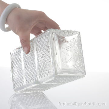 Bouteille de vodka en verre clair de 500 ml